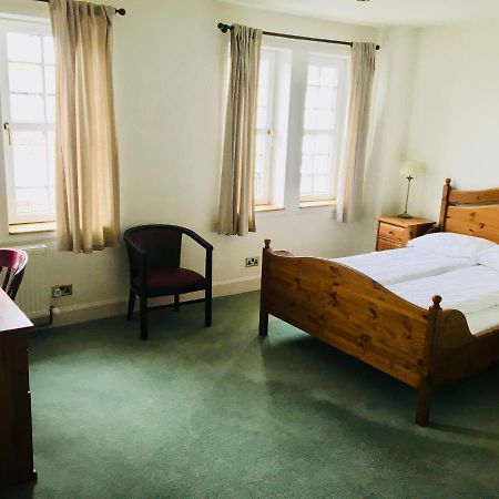 Thornhill Inn Экстерьер фото