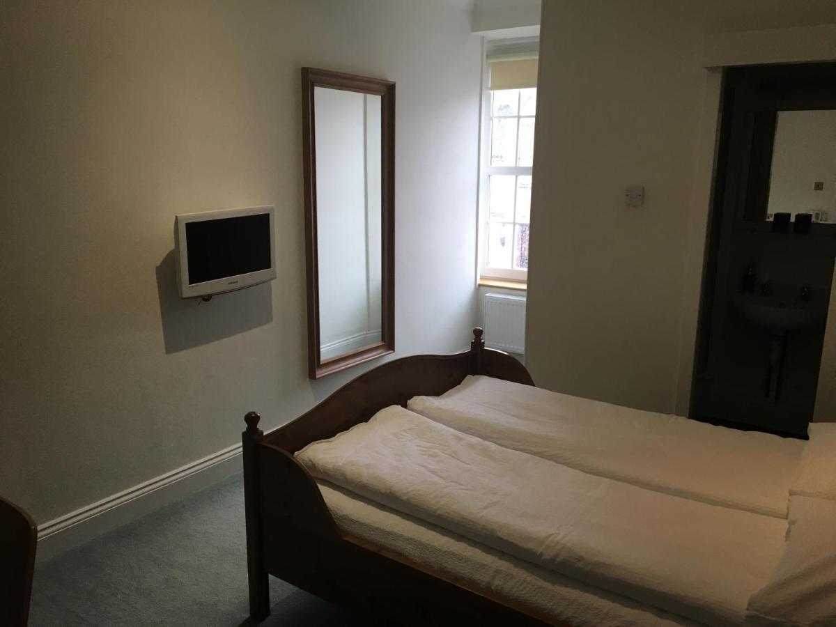 Thornhill Inn Экстерьер фото